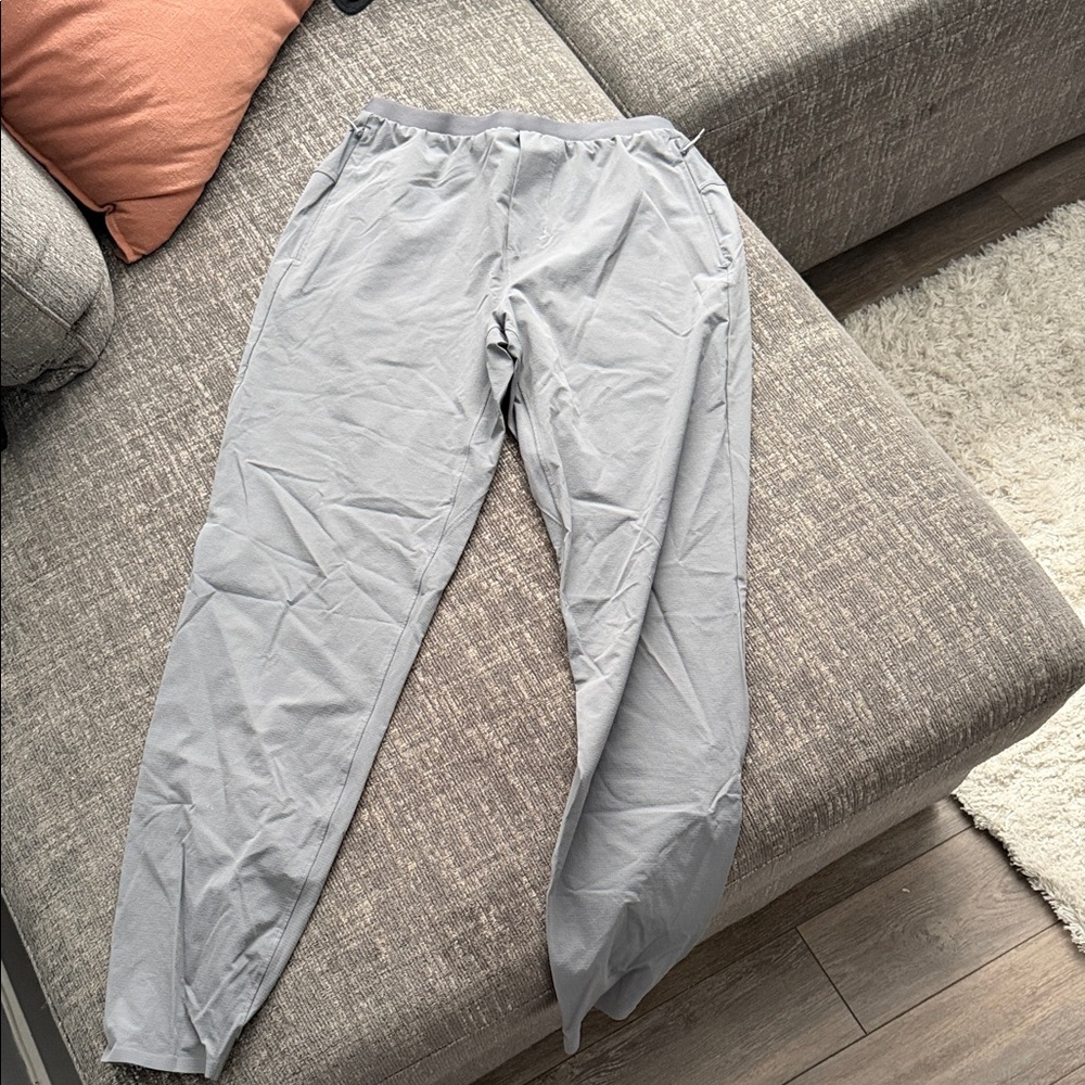 Lululemon grey pants